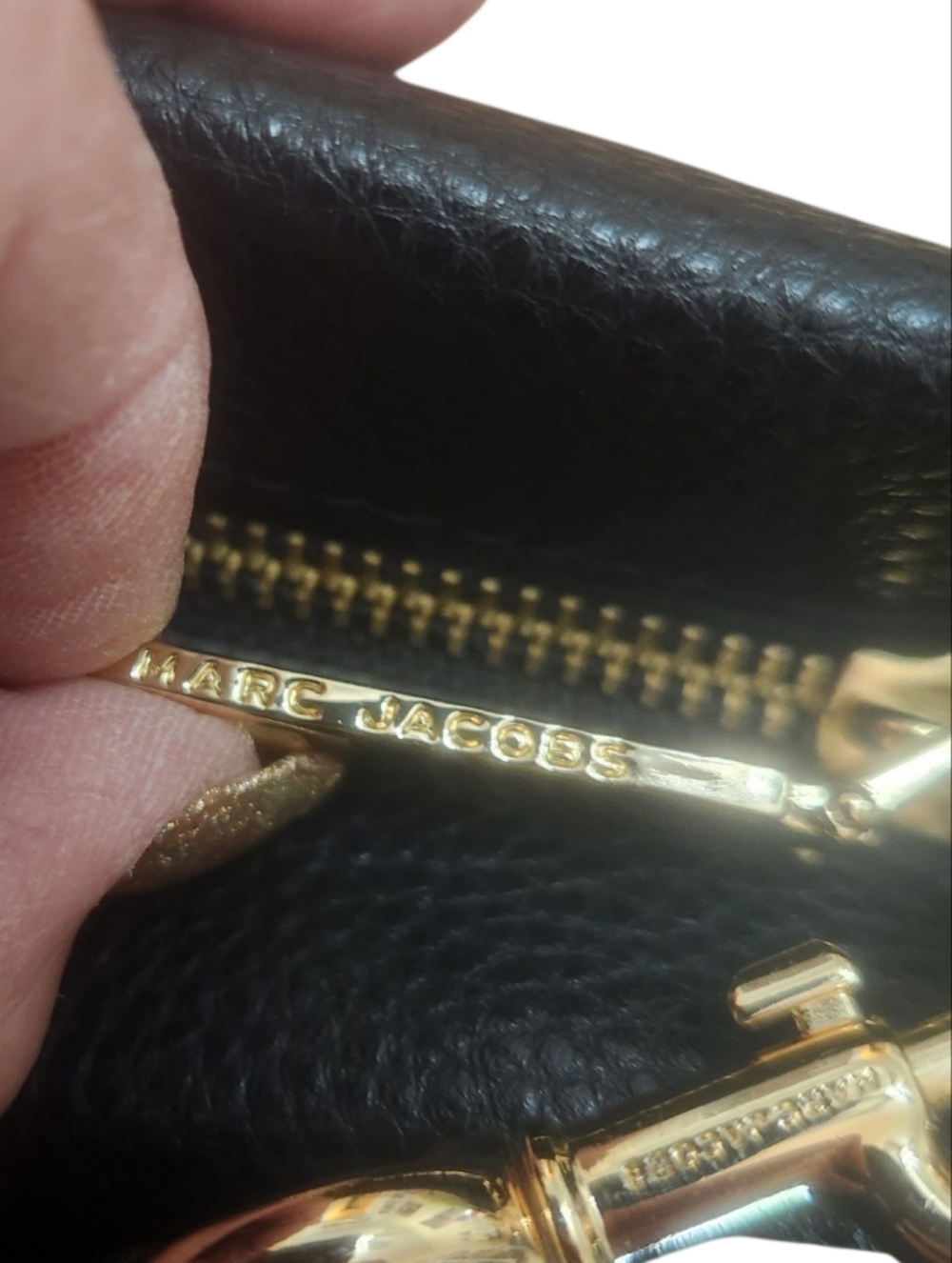 Marc Jacobs Black Leather Crossbody Bag with Tassel EUC - Picture 5 of 9